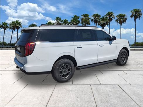 New 2025 Ford Expedition Max Active image 7