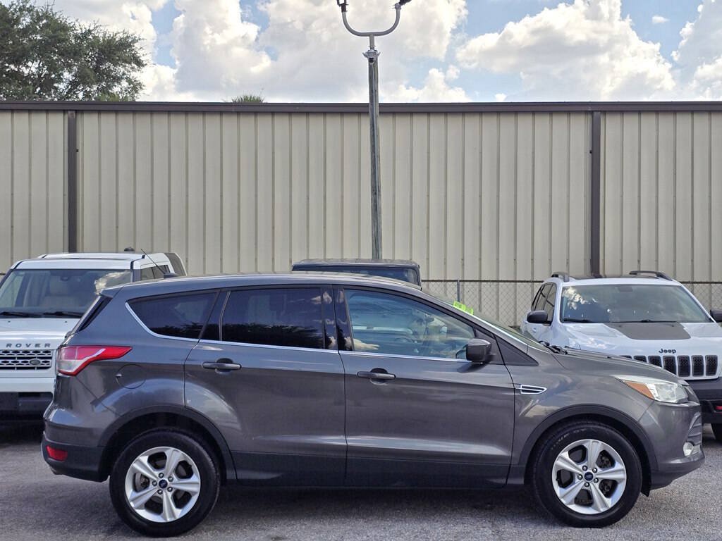 Used 2015 Ford Escape SE FWD image 6