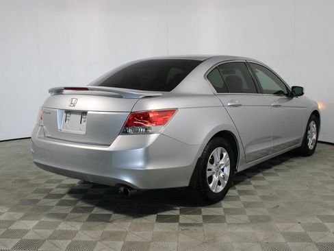 Used 2010 Honda Accord LX-P image 29