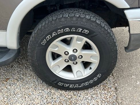 Used 2002 Ford F150 XLT image 10