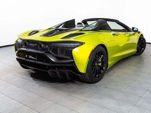 Used 2025 McLaren Artura Spider image 7
