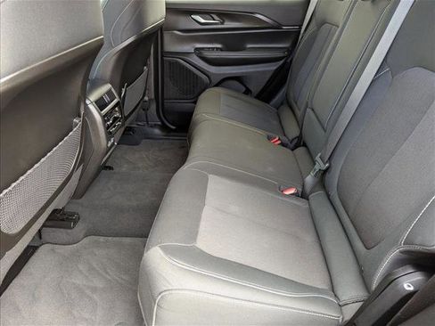 Used 2024 Jeep Grand Cherokee Laredo X w/ Luxury Tech Group I AWD/4WD image 19