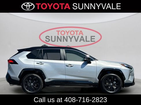 Used 2024 Toyota RAV4 XSE w/ Advanced Technology Package AWD/4WD image 9