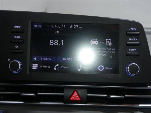 Used 2025 Hyundai Elantra Sport FWD image 37
