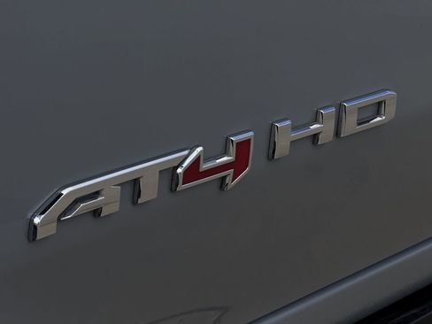 Used 2025 GMC Sierra 2500 AT4 w/ AT4 Premium Plus Package image 11