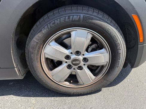 Used 2020 MINI Cooper 4-Door Hardtop FWD image 4