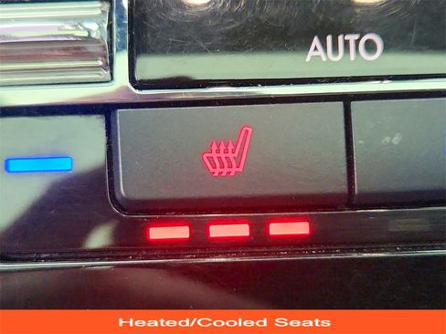 Used 2021 Lincoln Navigator Reserve image 20