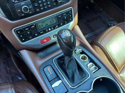Used 2016 Maserati GranTurismo Sport RWD image 31