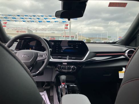 New 2026 Chevrolet Trax RS w/ Driver Confidence Package image 33