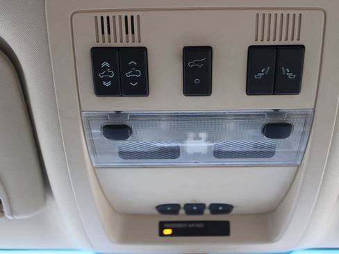 Used 2007 Cadillac Escalade AWD w/ Information Package image 22