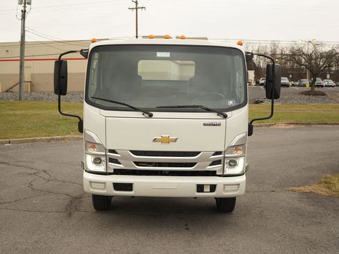 New 2025 Chevrolet Low Cab Forward image 8