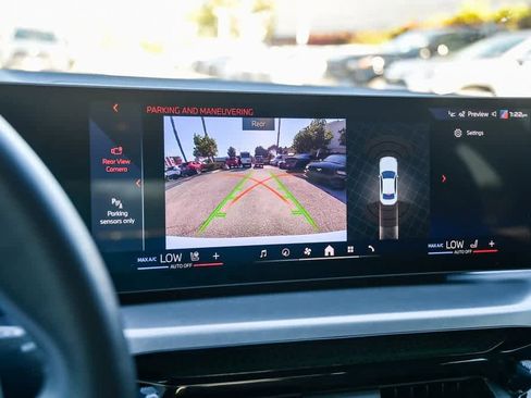 Used 2025 BMW M240i xDrive Coupe w/ Premium Package image 28