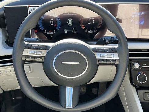 New 2025 Hyundai Tucson SEL image 23