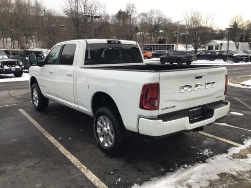 New 2026 RAM 2500 Laramie w/ Towing Technology Group image 5