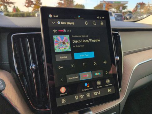 New 2026 Volvo XC60 B5 Ultra w/ Protection Package Premier image 18