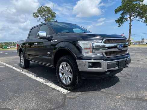 Used 2018 Ford F150 King Ranch w/ Equipment Group 601A Luxury AWD/4WD image 3