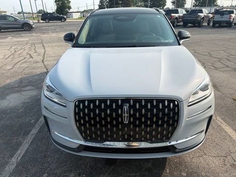 Used 2025 Lincoln Corsair Grand Touring w/ Equipment Group 302A AWD/4WD image 2