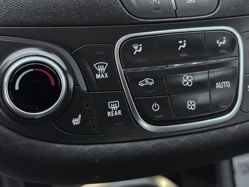 Used 2023 Chevrolet Malibu LT FWD image 29