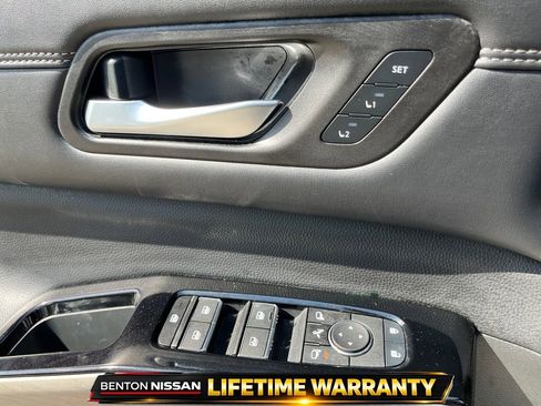 Used 2024 Nissan Pathfinder Platinum w/ Cargo Package FWD image 12