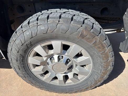 Used 2017 GMC Sierra 2500 Denali w/ Duramax Plus Package image 29