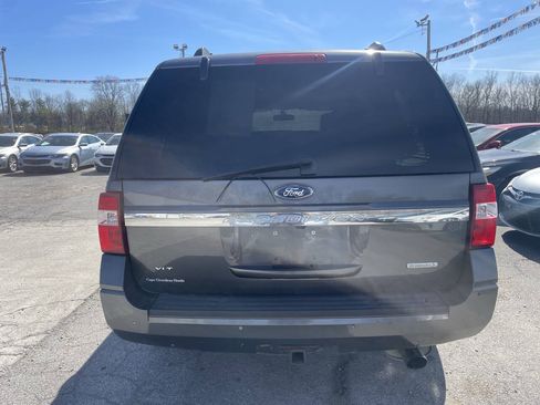 Used 2015 Ford Expedition XLT w/ Equipment Group 201A AWD/4WD image 5