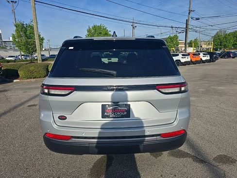 New 2026 Jeep Grand Cherokee Altitude RWD image 4