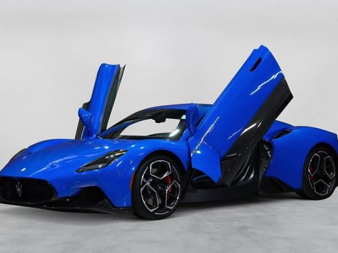 Used 2023 Maserati MC20 Coupe image 18