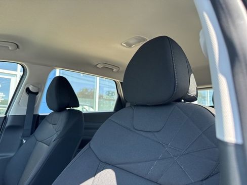 New 2025 Hyundai Tucson SE image 17