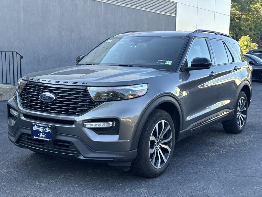 Used 2023 Ford Explorer ST-Line w/ Class IV Trailer Tow Package AWD/4WD image 8