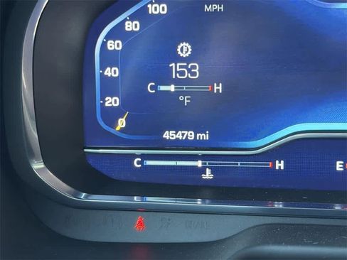 Used 2023 Chevrolet Suburban Premier image 20