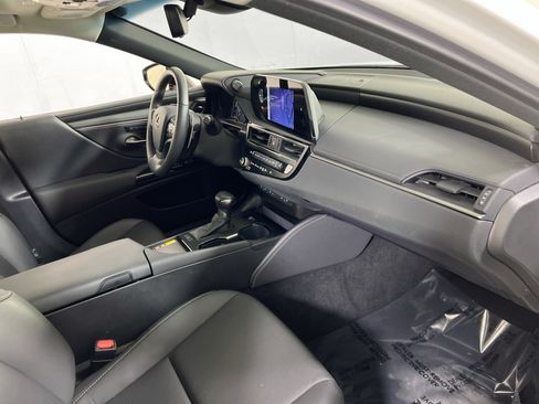 Used 2025 Lexus ES 350 w/ Premium Package FWD image 28