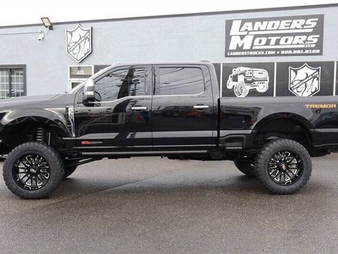 Used 2024 Ford F350 Platinum w/ Tremor Off-Road Package AWD/4WD image 2