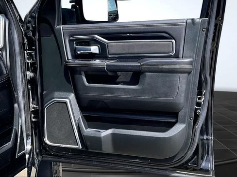 Used 2020 RAM 2500 Laramie w/ Night Edition AWD/4WD image 29