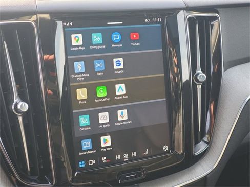 Certified 2025 Volvo XC60 B5 Plus image 22