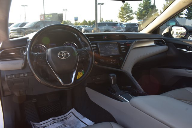 Used 2020 Toyota Camry SE FWD image 17