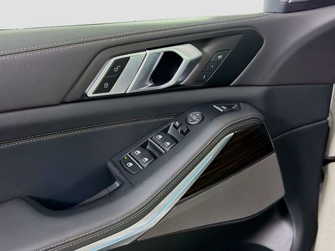 Used 2026 BMW X5 xDrive40i image 21