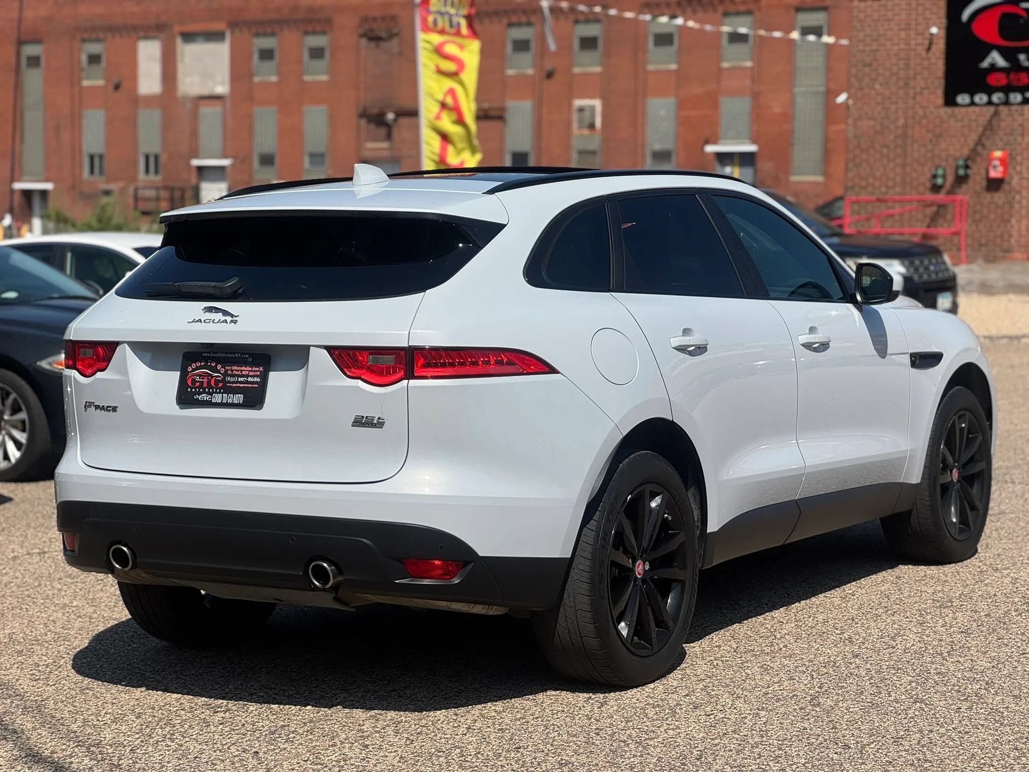 Used 2017 Jaguar F-PACE Prestige AWD/4WD image 23