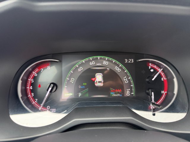 Used 2025 Toyota RAV4 LE AWD/4WD image 19