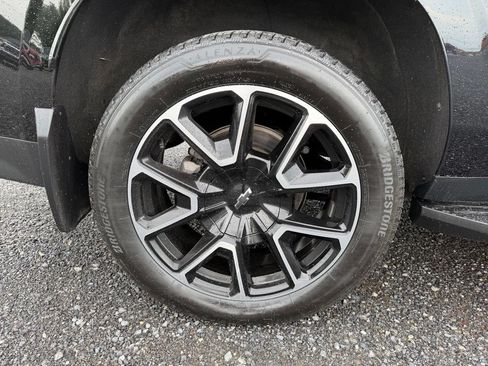 Used 2023 Chevrolet Suburban RST AWD/4WD image 22