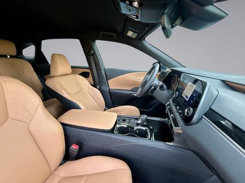 Used 2025 Lexus RX 350 FWD w/ Technology Package image 16