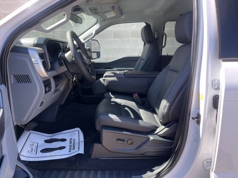Used 2025 Ford F250 XLT w/ FX4 Off-Road Package AWD/4WD image 14