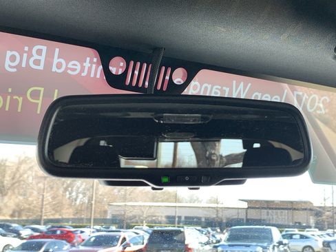 Used 2017 Jeep Wrangler Unlimited Sport image 27