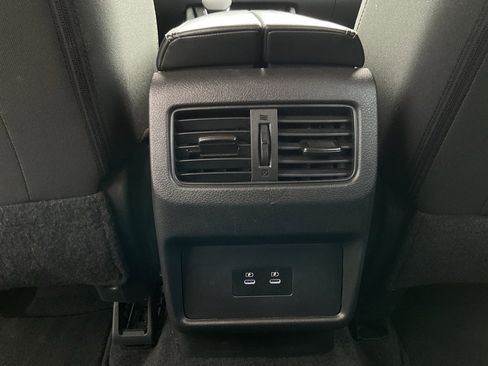 Used 2025 Nissan Rogue SV image 19