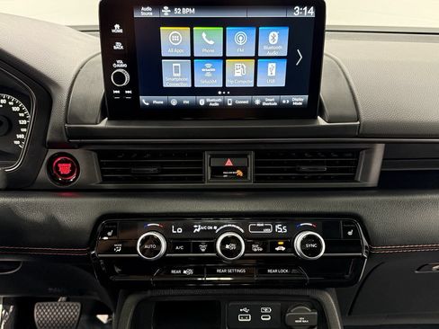 Used 2023 Honda Pilot TrailSport image 23