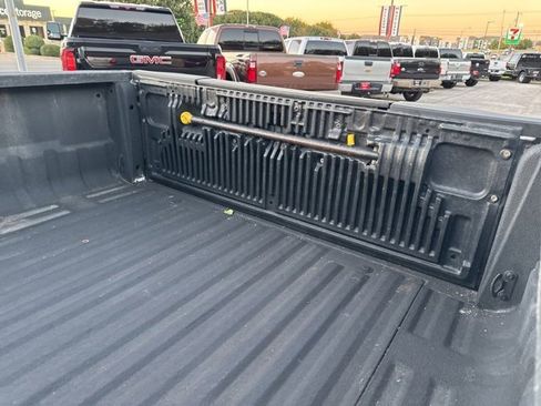 Used 2016 Ford F250 XLT w/ XLT Premium Package image 25