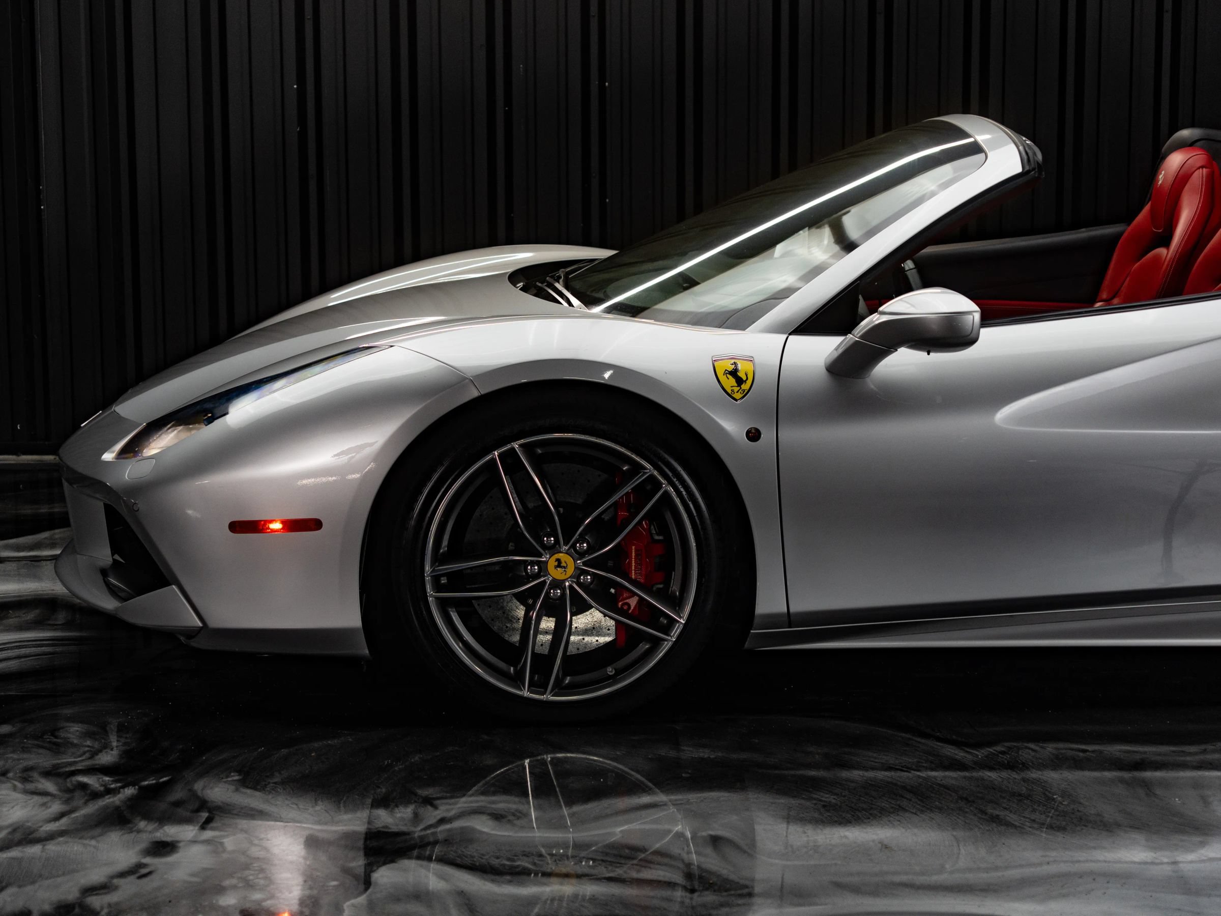 Used 2017 Ferrari 488 Spider RWD image 2