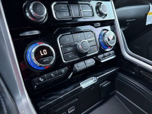 Used 2022 GMC Yukon Denali image 26