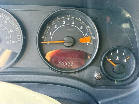 Used 2017 Jeep Patriot Latitude image 13