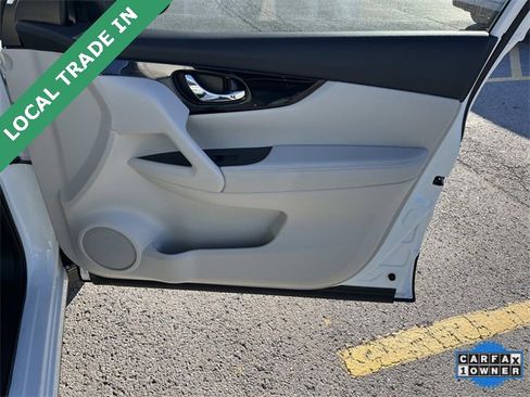 Used 2021 Nissan Rogue Sport SL w/ Premium Package image 21