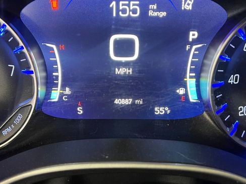 Used 2022 Chrysler Pacifica Touring-L image 21